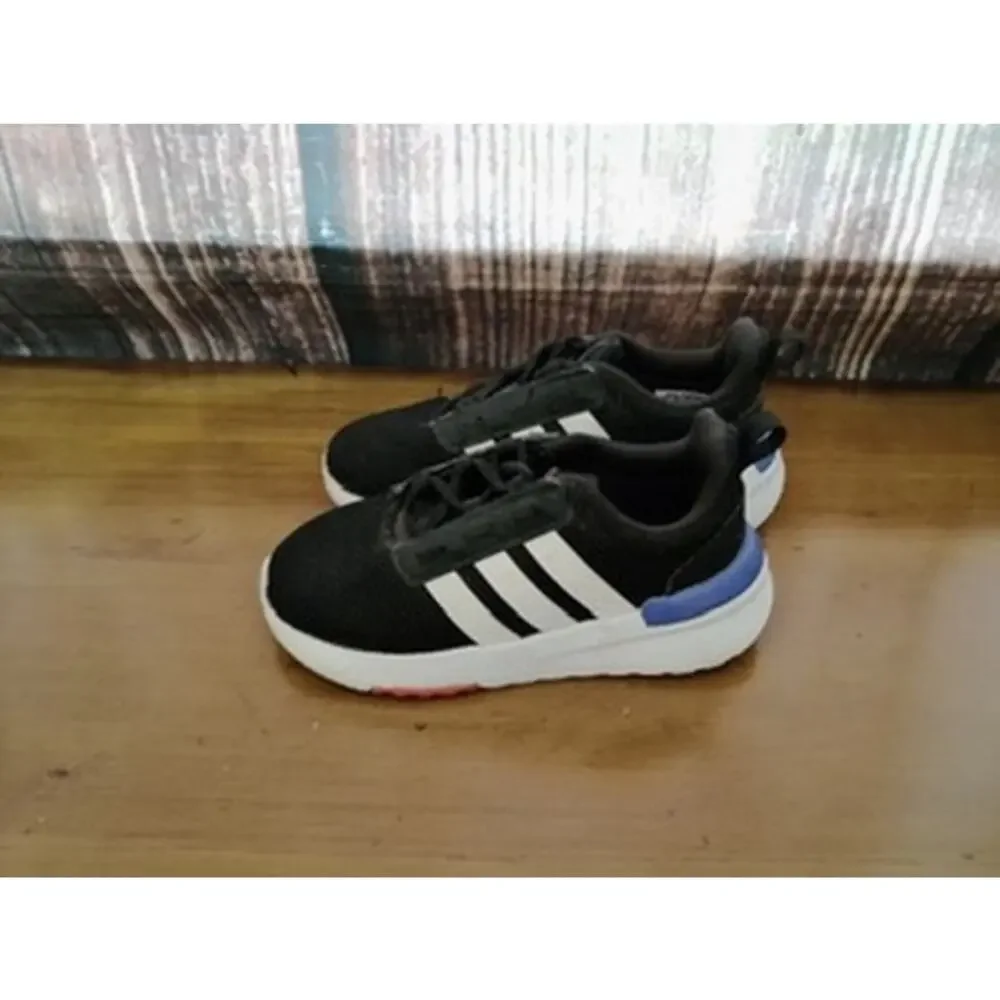 adidas Racer TR21 Cloudfoam‎ Black White Blue Heel Kids size 9